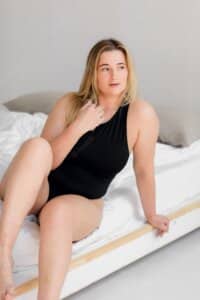 a bbw woman on the bed